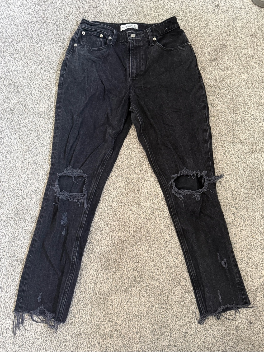 Abercrombie & Fitch Black High-Rise Mom Jeans